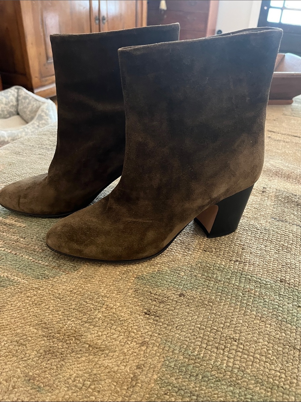 Vince green suede boot - size 8